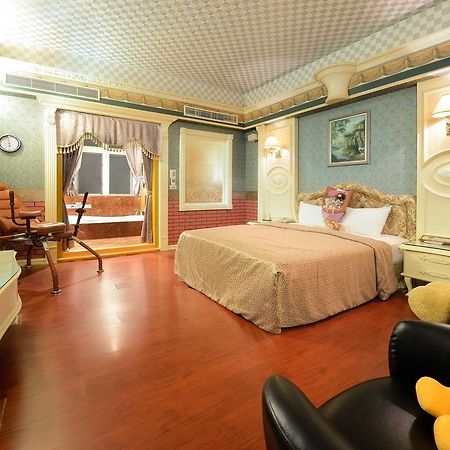 Holland Village Motel Tainan Luaran gambar
