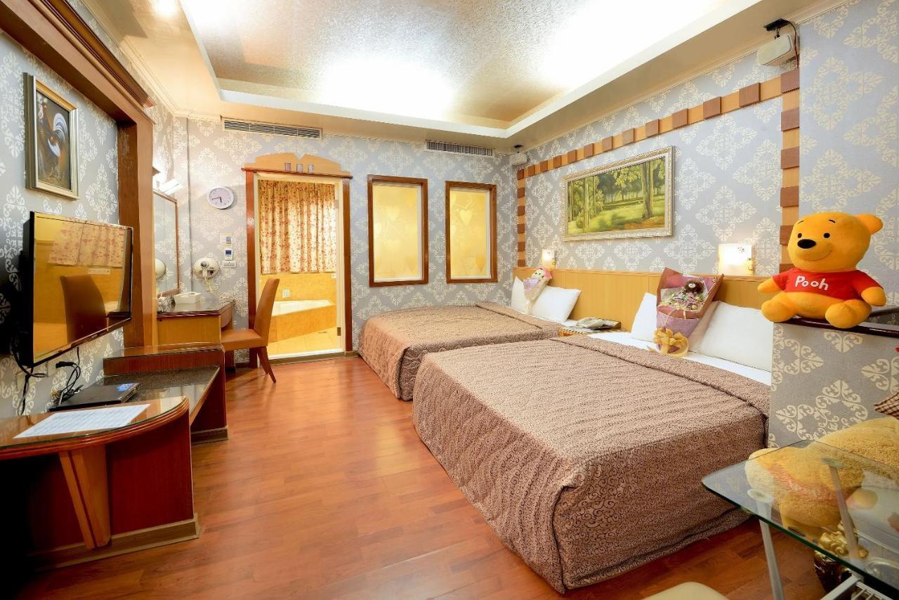 Holland Village Motel Tainan Luaran gambar